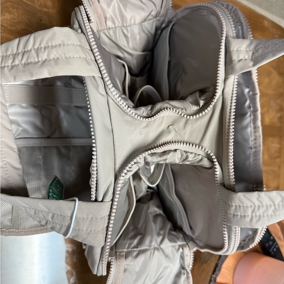 BAGSMART Women's Beige Travel Bag - Picture 5 of 7